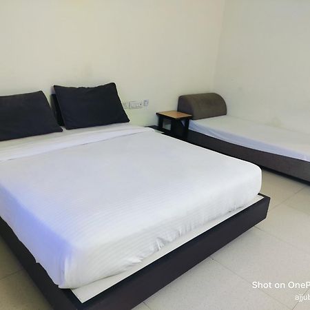 Hotel Sun N Step Club 아흐메다바드 외부 사진